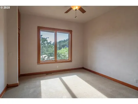 14585 North Bank Road Roseburg OR 97470