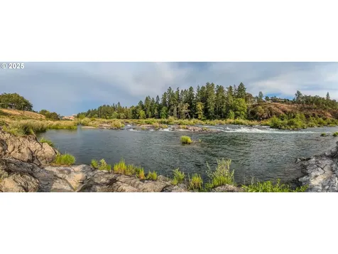 14585 North Bank Road Roseburg OR 97470