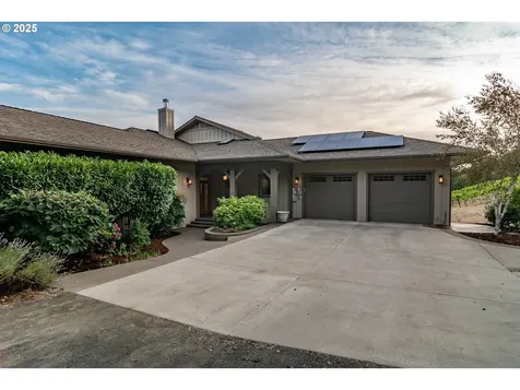 14585 North Bank Road Roseburg OR 97470
