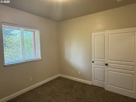 2389 Brooklyn Drive Coos Bay OR 97420
