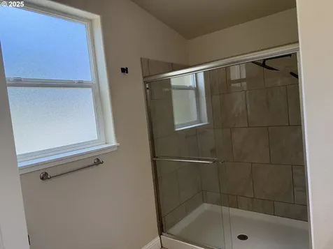2389 Brooklyn Drive Coos Bay OR 97420