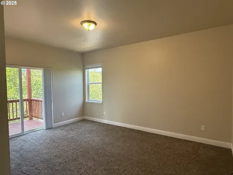 2389 Brooklyn Drive Coos Bay OR 97420