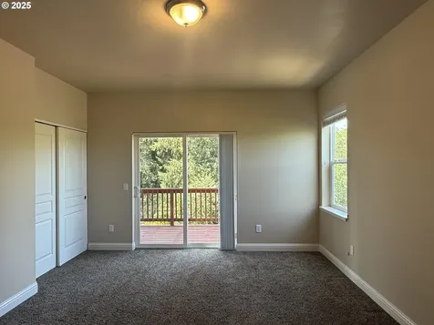 2389 Brooklyn Drive Coos Bay OR 97420
