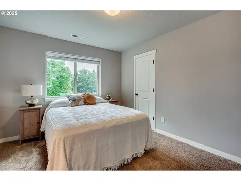 12209 NE 102nd Street Vancouver WA 98682