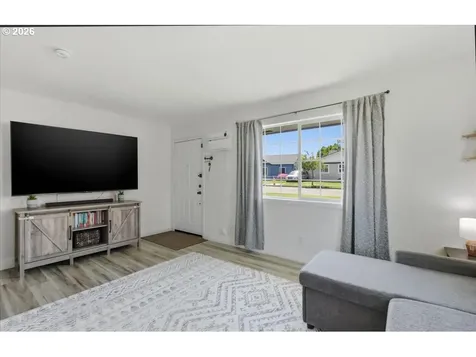 3042 Field Street Longview WA 98632