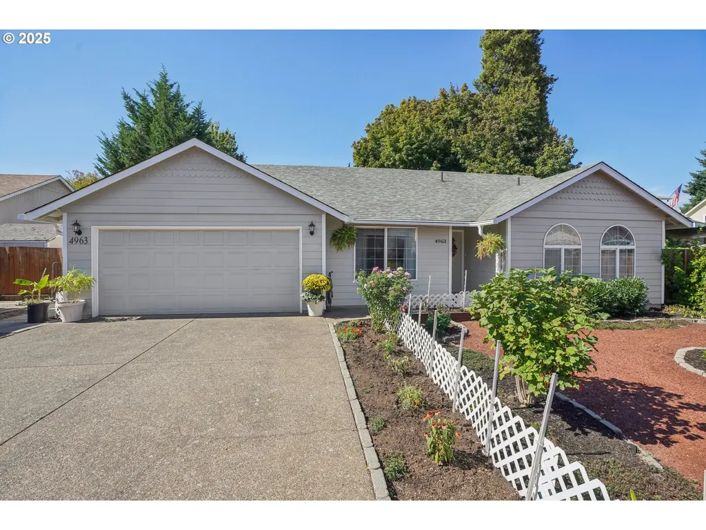 4963 Crater Avenue N Keizer OR 97303