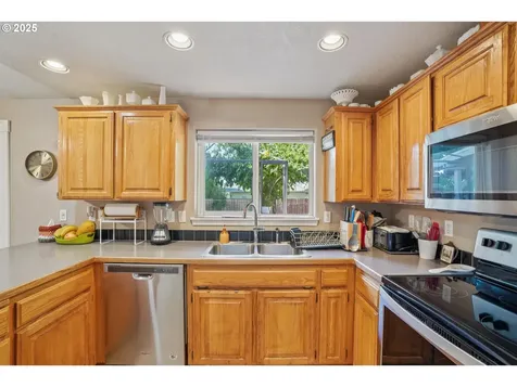 4963 Crater Avenue N Keizer OR 97303