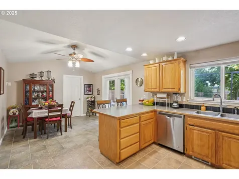 4963 Crater Avenue N Keizer OR 97303