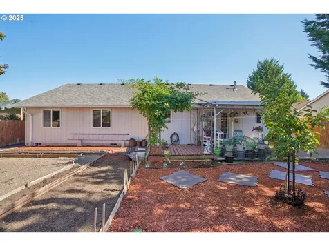 4963 Crater Avenue N Keizer OR 97303