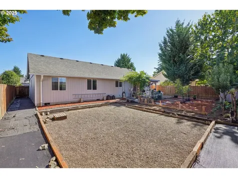 4963 Crater Avenue N Keizer OR 97303