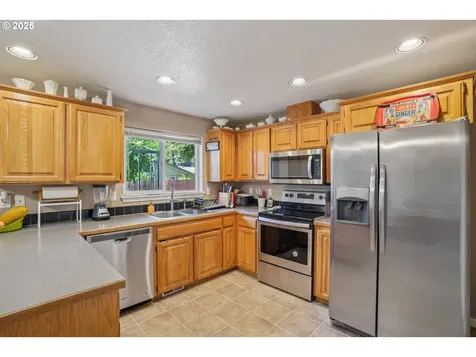 4963 Crater Avenue N Keizer OR 97303