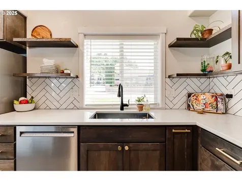 1107 Valley Butte Drive Eugene OR 97401