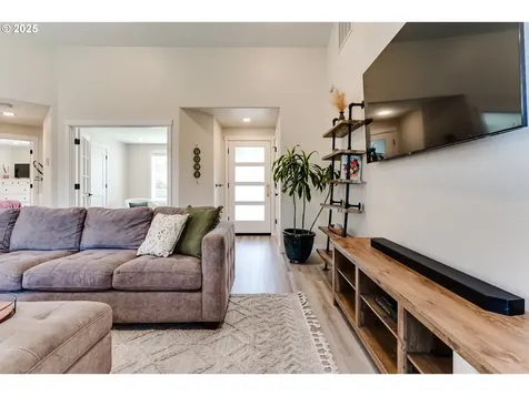 1107 Valley Butte Drive Eugene OR 97401
