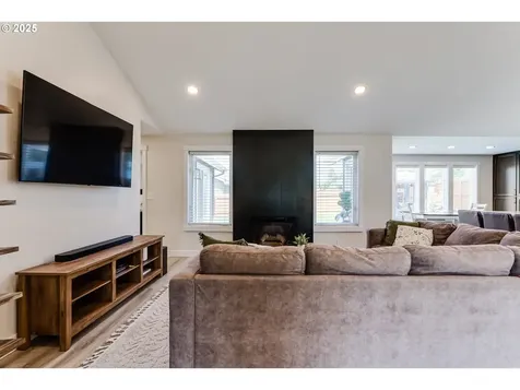 1107 Valley Butte Drive Eugene OR 97401