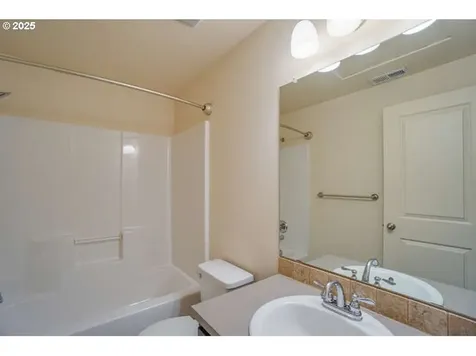2410 NE 130th Avenue Vancouver WA 98684