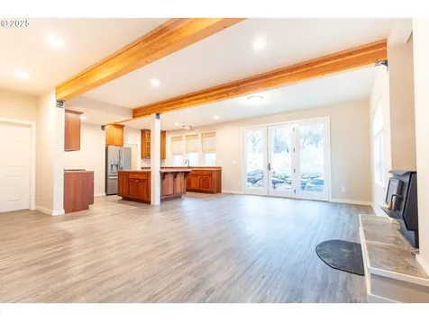 69717 Antles Lane Cove OR 97824