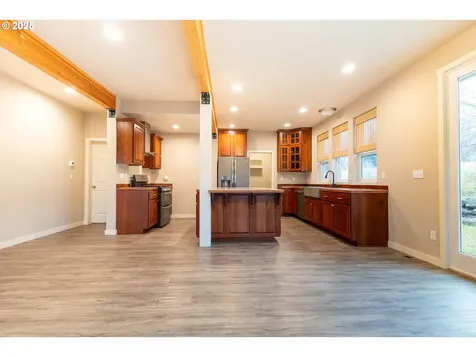 69717 Antles Lane Cove OR 97824