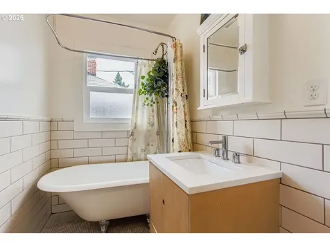 7216 N Wilbur Avenue Portland OR 97217