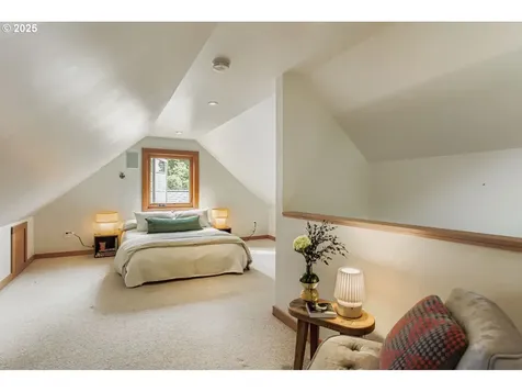 7216 N Wilbur Avenue Portland OR 97217