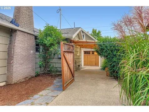 7216 N Wilbur Avenue Portland OR 97217