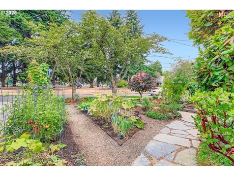 7216 N Wilbur Avenue Portland OR 97217