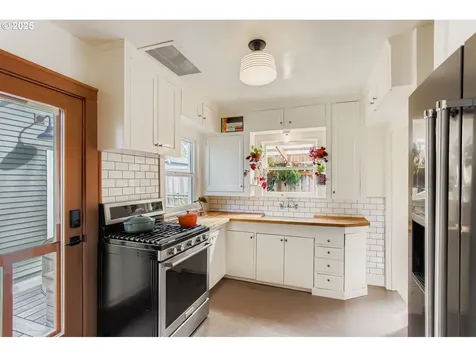7216 N Wilbur Avenue Portland OR 97217
