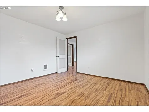 1034 SE Rummel Street Mcminnville OR 97128