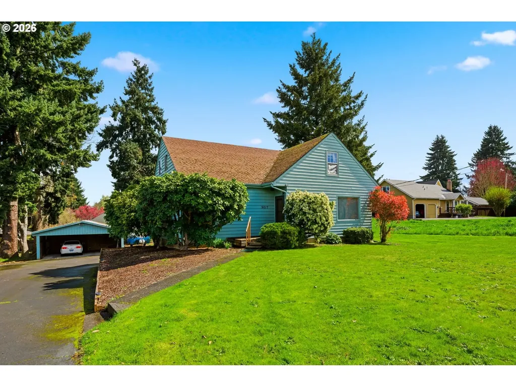 9017 NW 21st Avenue Vancouver WA 98665