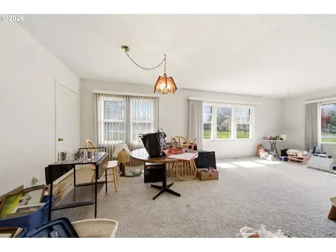 9017 NW 21st Avenue Vancouver WA 98665