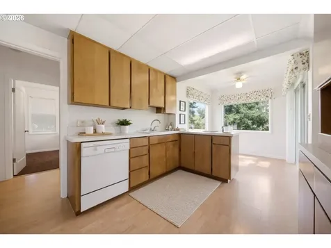 9017 NW 21st Avenue Vancouver WA 98665