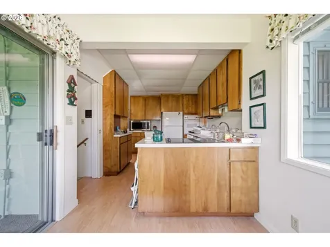 9017 NW 21st Avenue Vancouver WA 98665