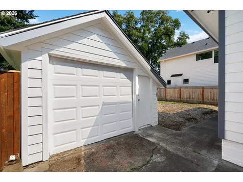 6820 N Delaware Avenue Portland OR 97217