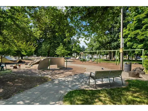 6820 N Delaware Avenue Portland OR 97217
