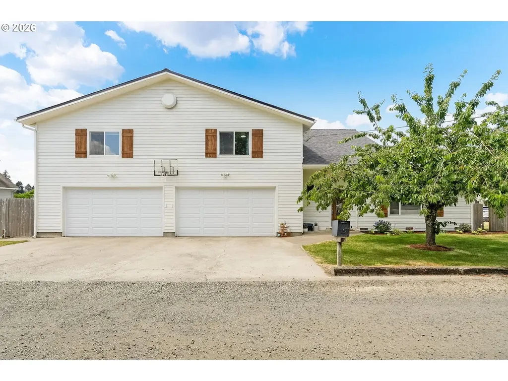 2395 88th Avenue NE Salem OR 97305