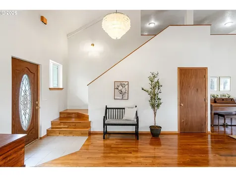 2395 88th Avenue NE Salem OR 97305