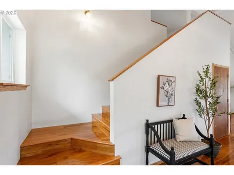 2395 88th Avenue NE Salem OR 97305