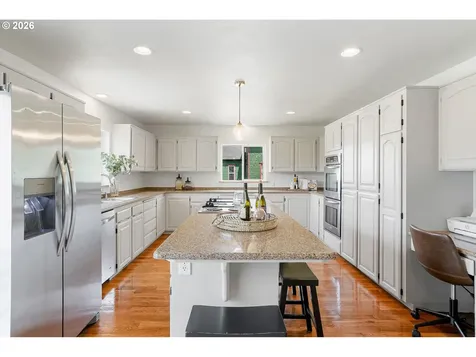2395 88th Avenue NE Salem OR 97305