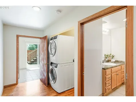 2395 88th Avenue NE Salem OR 97305