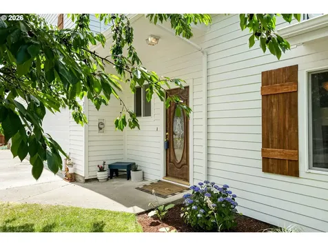 2395 88th Avenue NE Salem OR 97305