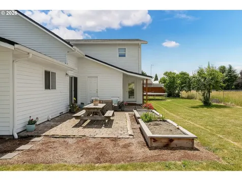 2395 88th Avenue NE Salem OR 97305
