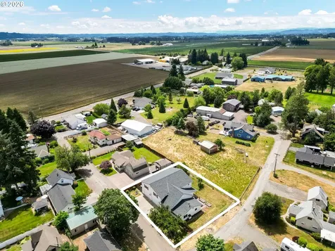 2395 88th Avenue NE Salem OR 97305