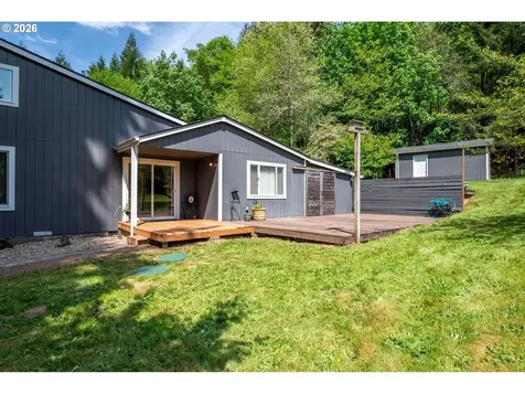 1304 Coal Creek Road Longview WA 98632