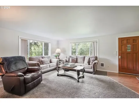1304 Coal Creek Road Longview WA 98632
