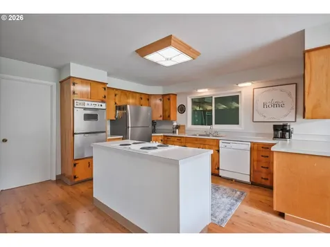 1304 Coal Creek Road Longview WA 98632