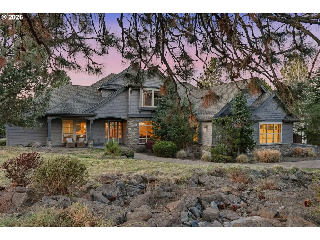 764 NW Yosemite Drive Bend OR 97703