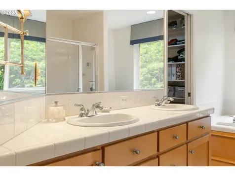 4014 SW 96th Avenue Beaverton OR 97005