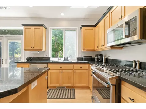 4014 SW 96th Avenue Beaverton OR 97005