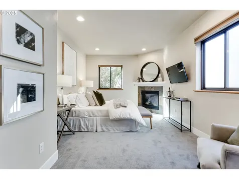 1115 W 28th Avenue Eugene OR 97405