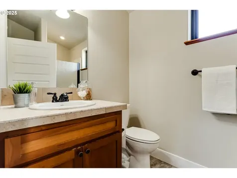 1115 W 28th Avenue Eugene OR 97405