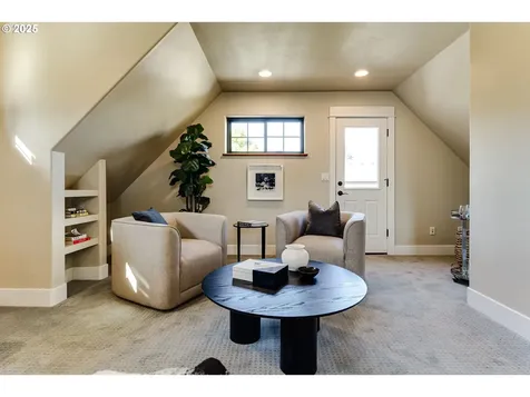 1115 W 28th Avenue Eugene OR 97405
